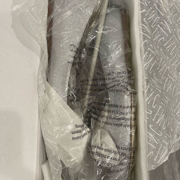 NWT INC International Concepts Women's Silver Bow Flats size 8 - Picture 6 of 12
